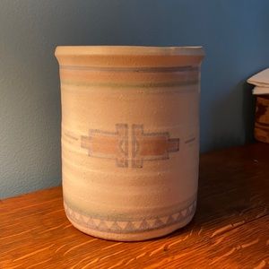☘️ 3/$30 Vintage Aztec Design Crock Pottery